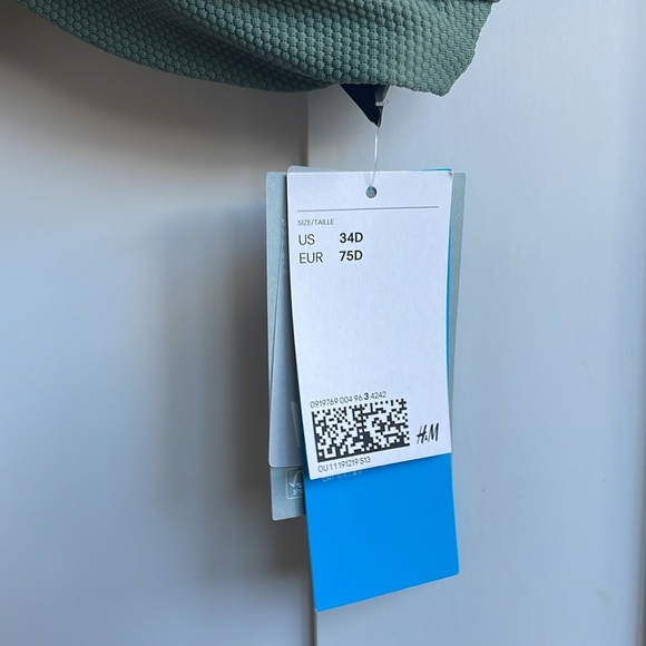 H&M Green Top - Picture 2 of 4